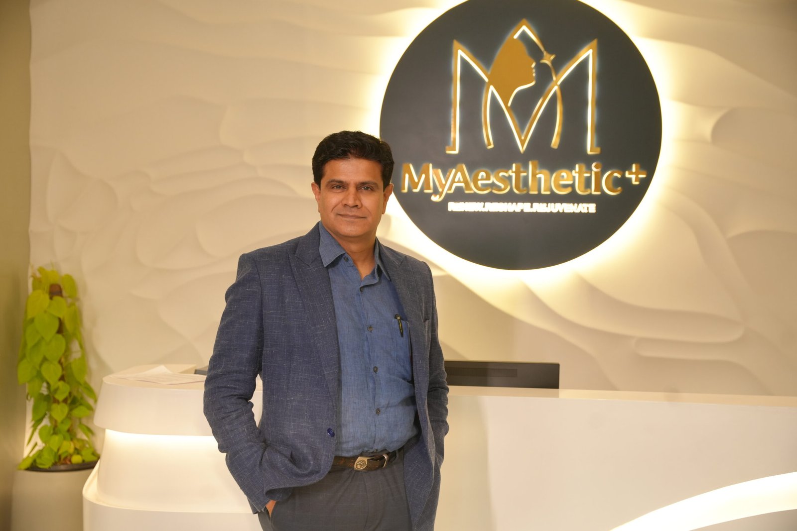 Portrait of Dr. Ashish Davalbhakta